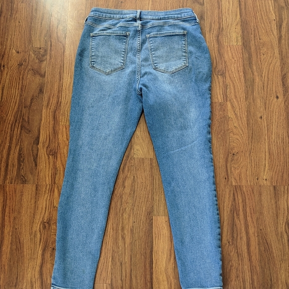 Old Navy High-Rise Rockstar Super Skinny Built-in Warm Jeans - Sz 14 - Picture 8 of 8